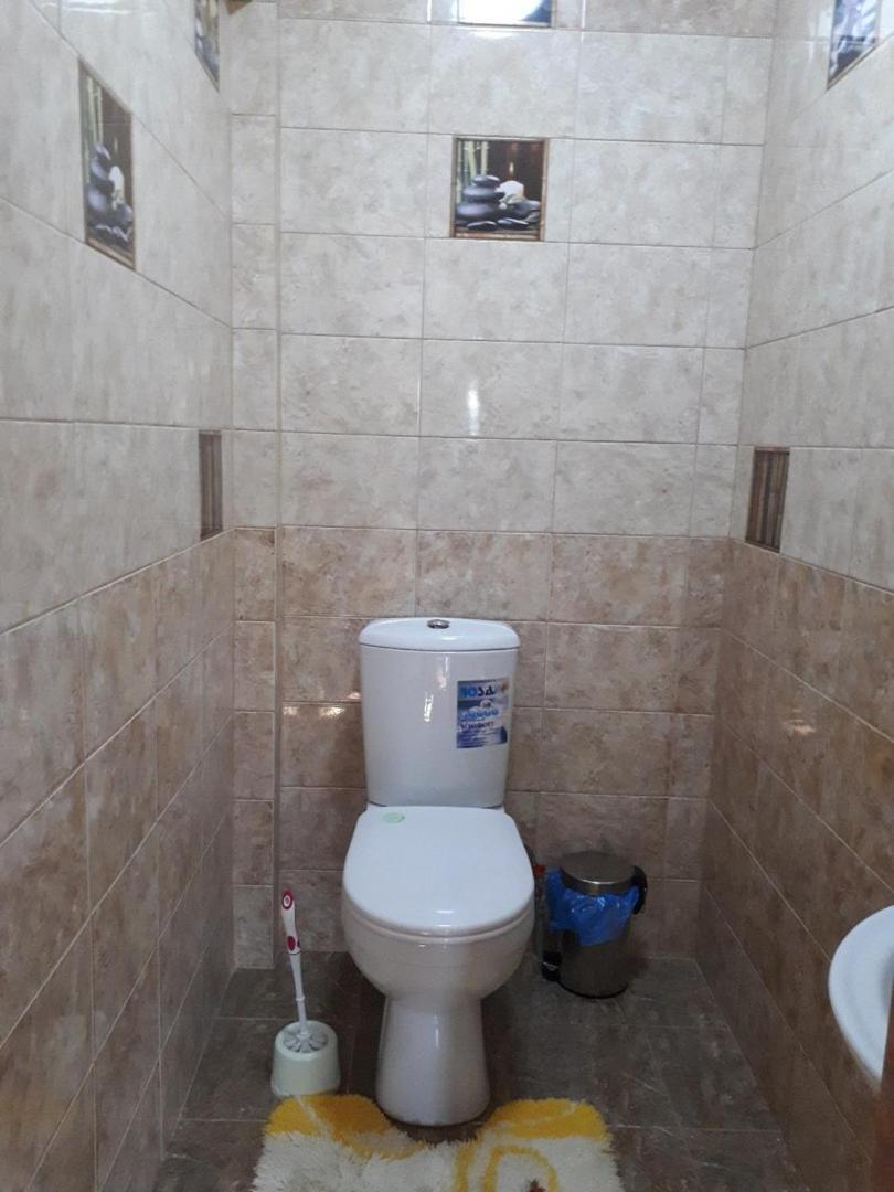 Apartments On Mustafa Ozturk Almatî Exterior foto