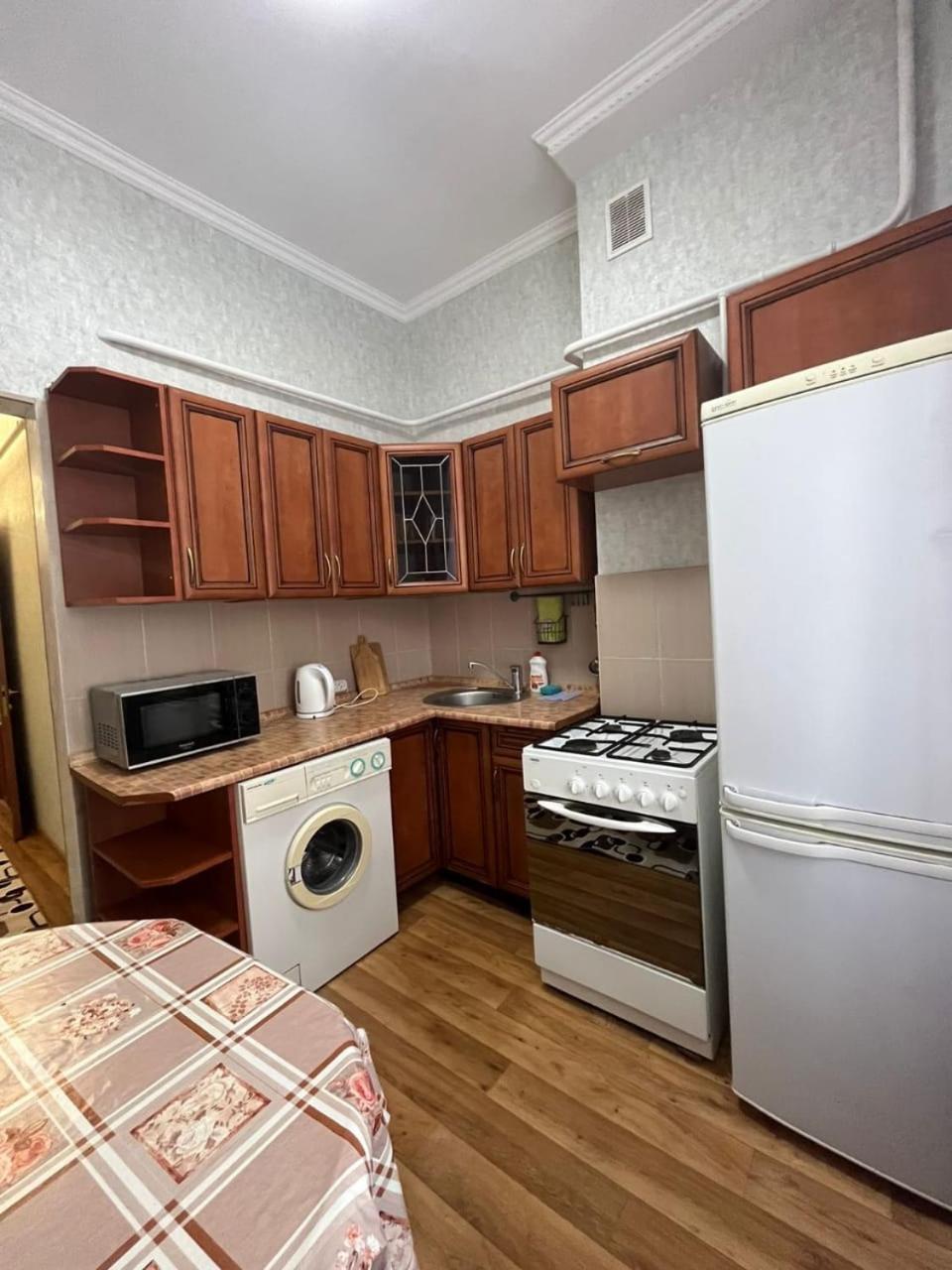 Apartments On Mustafa Ozturk Almatî Cameră foto